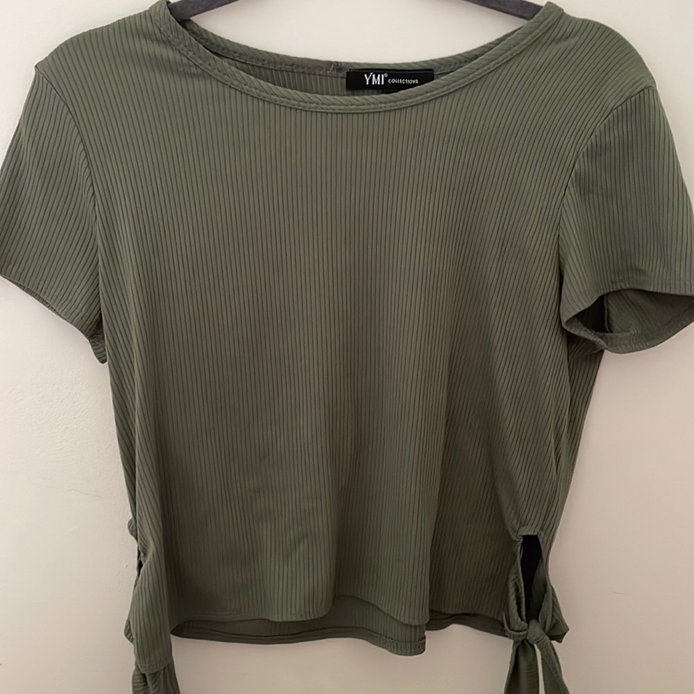 Green crop top